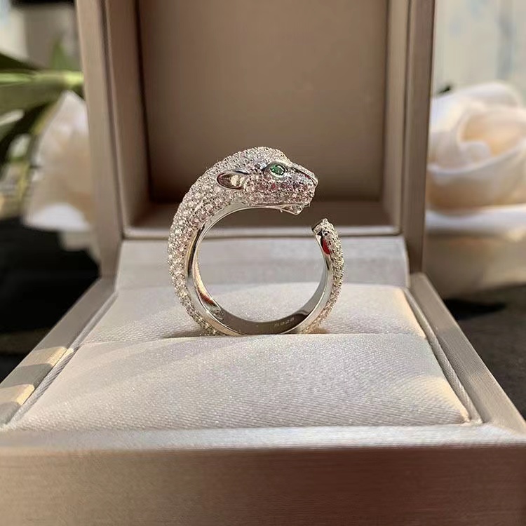 s925 Sterling Silver designers Rings Men's leopard head ring men and women's fashion trend opening ring
s925 Sterling Silver designers Rings Men's leopard head ring men and women's fashion trend opening ring