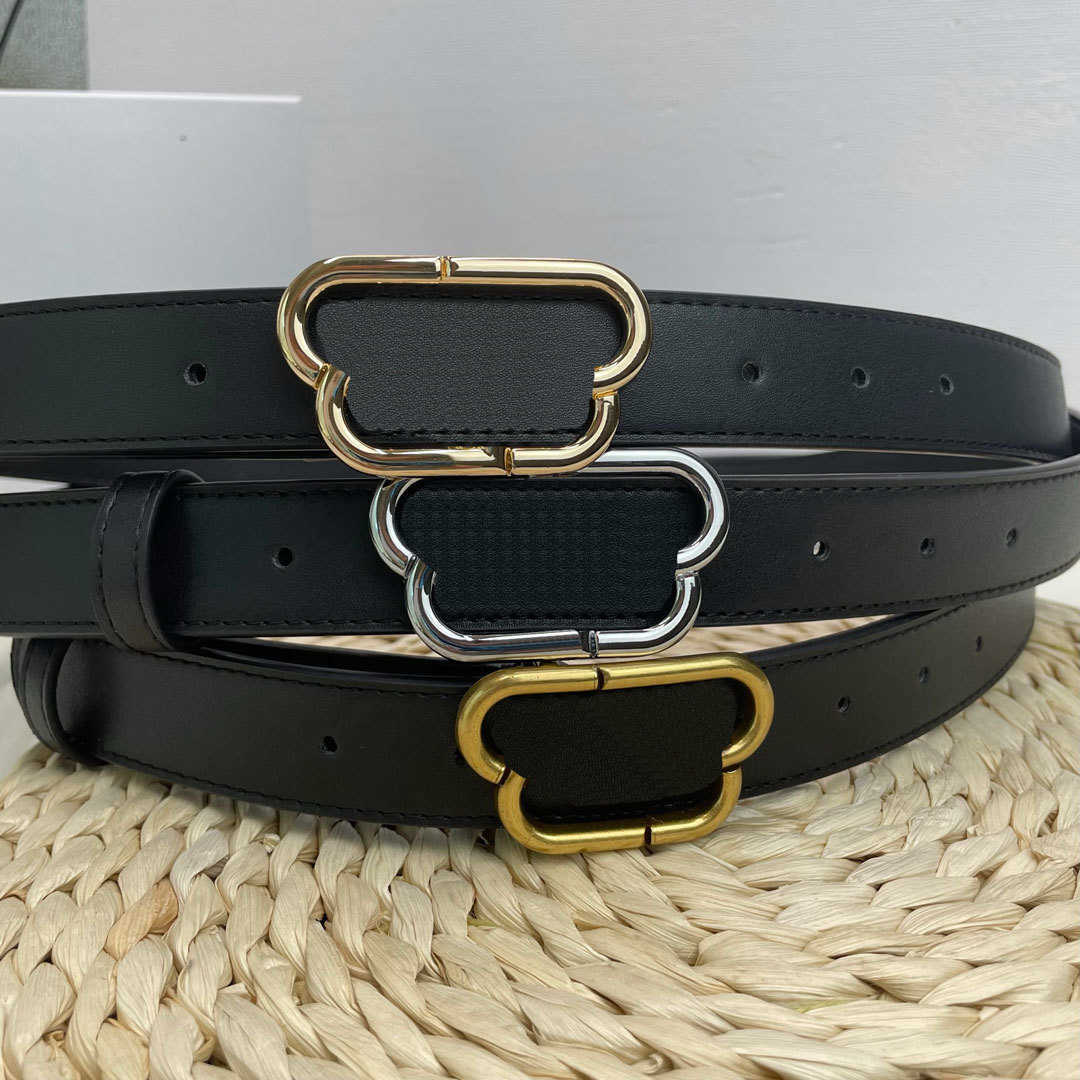 Retro Luxurys Designers Belts For Woman Fashion Letter Gold Buckle B Designer Belt Mens Waistband Leather Cowhide Width 2.8cm 3.8cm, Black
Retro Luxurys Designers Belts For Woman Fashion Letter Gold Buckle B Designer Belt Mens Waistband Leather Cowhide Width 2.8cm 3.8cm, Black