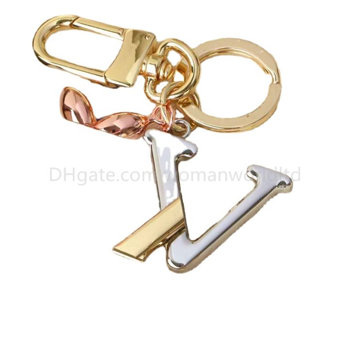 New Luxury Key Buckle Car Keychain Handmade Classic Keychains Man Woman Fashion Necklace Bag Pendant Accessories
New Luxury Key Buckle Car Keychain Handmade Classic Keychains Man Woman Fashion Necklace Bag Pendant Accessories