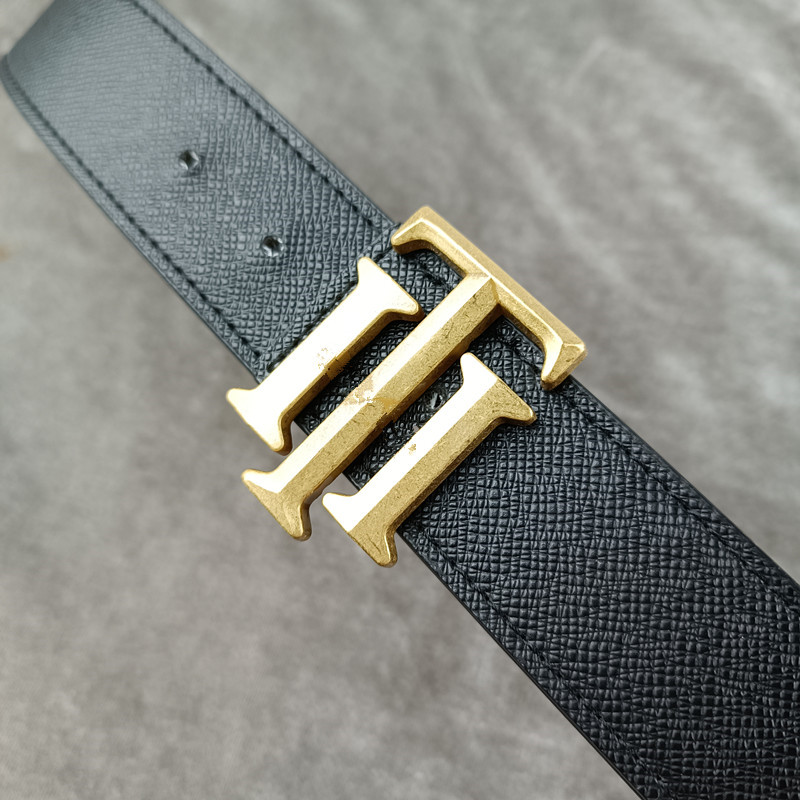 Big Buckle Designer Belts For Men And Women Luxury Cowhide Leather Belt Fashion Waistband, Multi
Big Buckle Designer Belts For Men And Women Luxury Cowhide Leather Belt Fashion Waistband, Multi