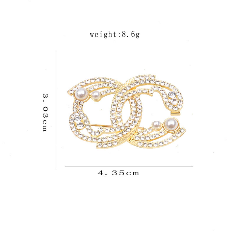 Women Vintage Designer Brand Double Letter Brooch Pearl Rhinestone Crystal Metal Broochs Suit Laple Pin Fashion Jewelry Accessories Gifts 2 Colors
Women Vintage Designer Brand Double Letter Brooch Pearl Rhinestone Crystal Metal Broochs Suit Laple Pin Fashion Jewelry Accessories Gifts 2 Colors