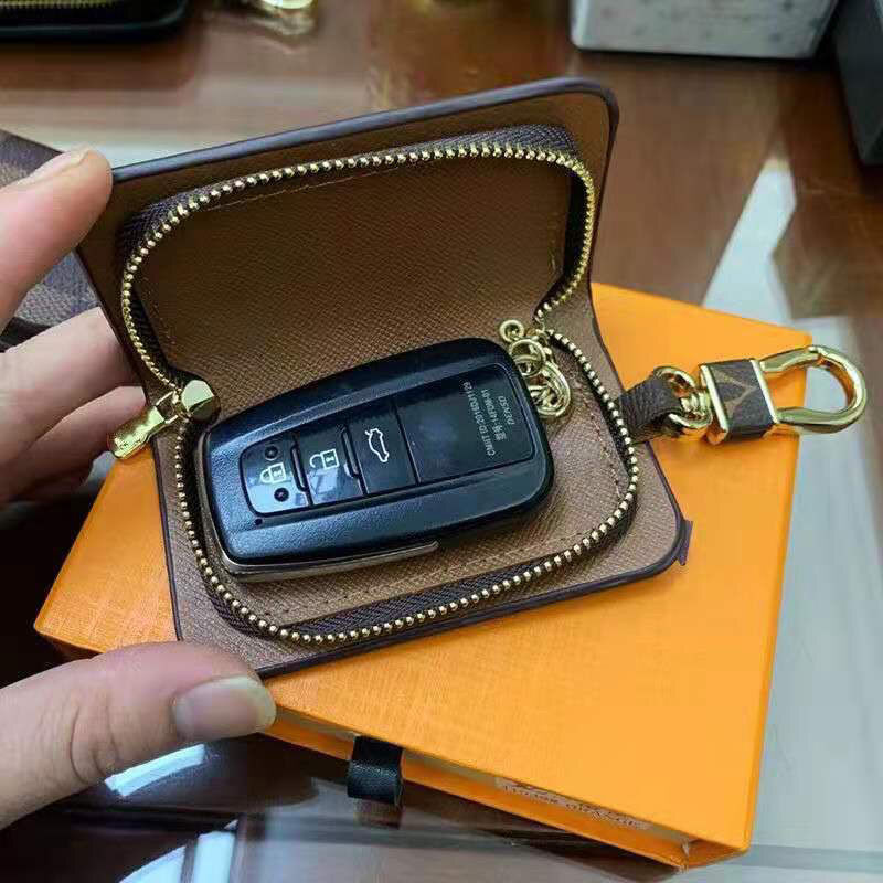 Designer Coin Purse Letter Printing Keychains Bag Car Metal Buckle Handmade Unisex Designers Men Women Pendant key case Wallet Accessories with box