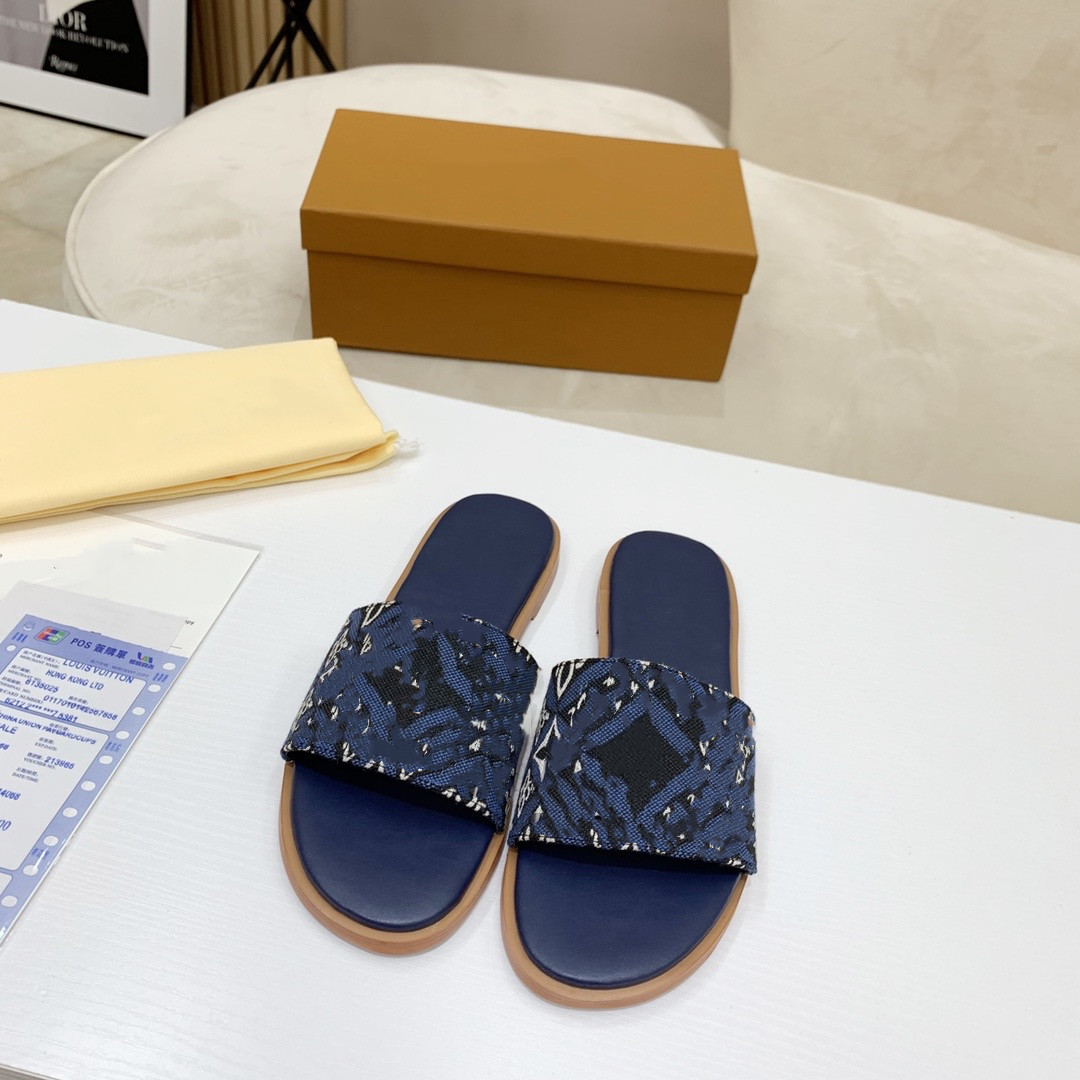 Slippers Designer for men Comfortable Sandals Bone Glow Green Soot Onyx Black Resin Desert Sand Pure foam slides mens slide 0430, 01
Slippers Designer for men Comfortable Sandals Bone Glow Green Soot Onyx Black Resin Desert Sand Pure foam slides mens slide 0430, 01
