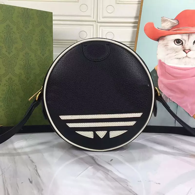 Round Crossbody Bag Women handbags Purse Genuine Leather Fashion Letters Ophidia Shoulder Bags Circular Hand Wallet Zipper Open Hardware Accessories, Red
Round Crossbody Bag Women handbags Purse Genuine Leather Fashion Letters Ophidia Shoulder Bags Circular Hand Wallet Zipper Open Hardware Accessories, Red