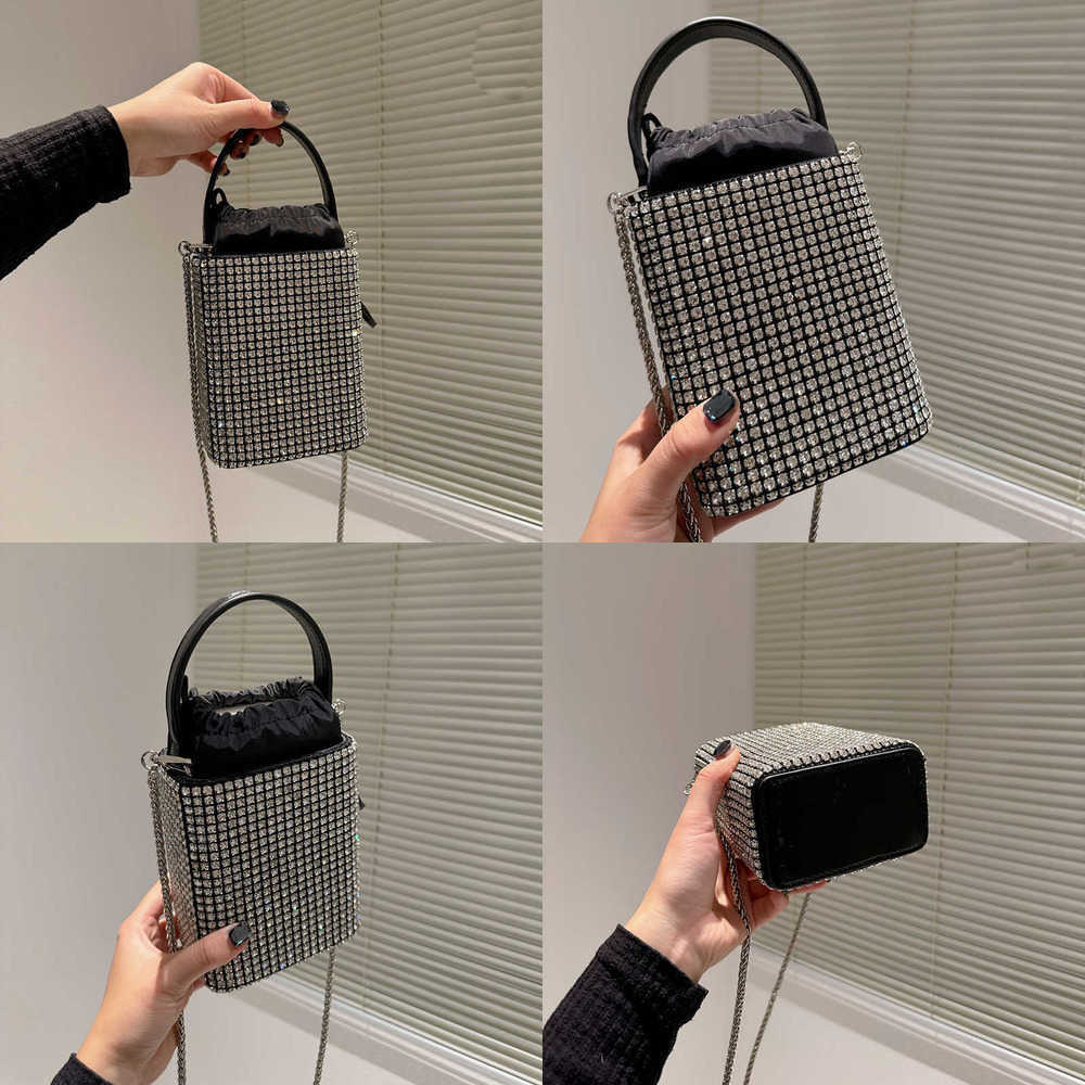 wan Hot Evening Bags Totes Designer Bag Sparkling The Tote Women Wang Black Purse Handbag Quality Diamonds Luxury Shoulder Lady Chain Handbags Crossbody 221223, Al06-1
wan Hot Evening Bags Totes Designer Bag Sparkling The Tote Women Wang Black Purse Handbag Quality Diamonds Luxury Shoulder Lady Chain Handbags Crossbody 221223, Al06-1