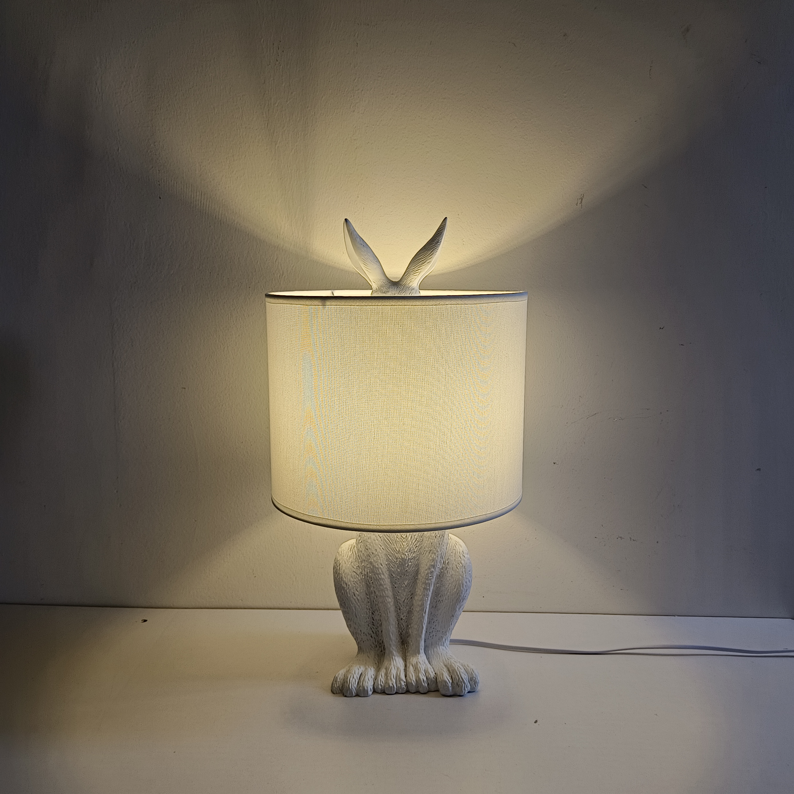 Elegant Rabbit Mask Resin Table Lamp Ideal for Bedroom, Study, and Dining Room Decoration