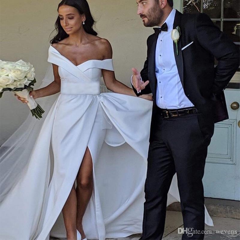 2023 Boho Wedding Dresses Bridal Gown Off the Shoulder Short Sleeves Side Slit Satin Ruched Pleats Sweep Train A Line Custom Made Plus Size vestido de