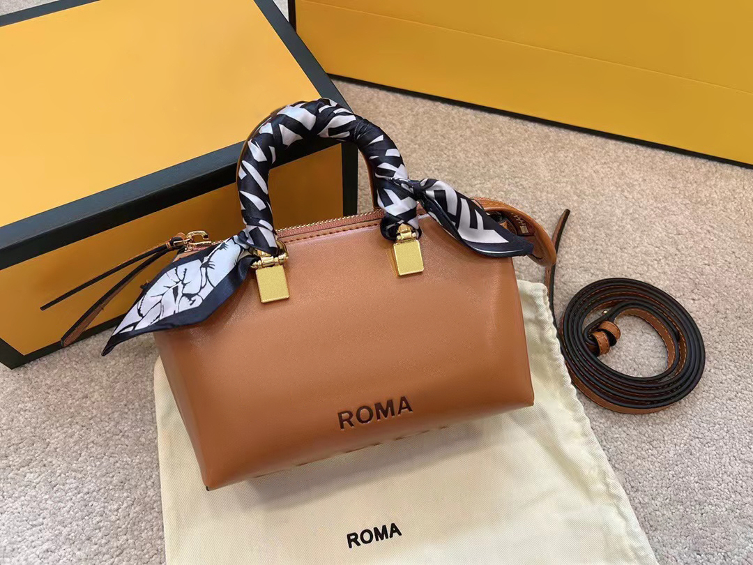 fashion luggage clutch totes travel bag Luxury Designer purse with silk scarf and shoulder strap pochette handbags top handle men women's crossbody duffle bags, Black
fashion luggage clutch totes travel bag Luxury Designer purse with silk scarf and shoulder strap pochette handbags top handle men women's crossbody duffle bags, Black