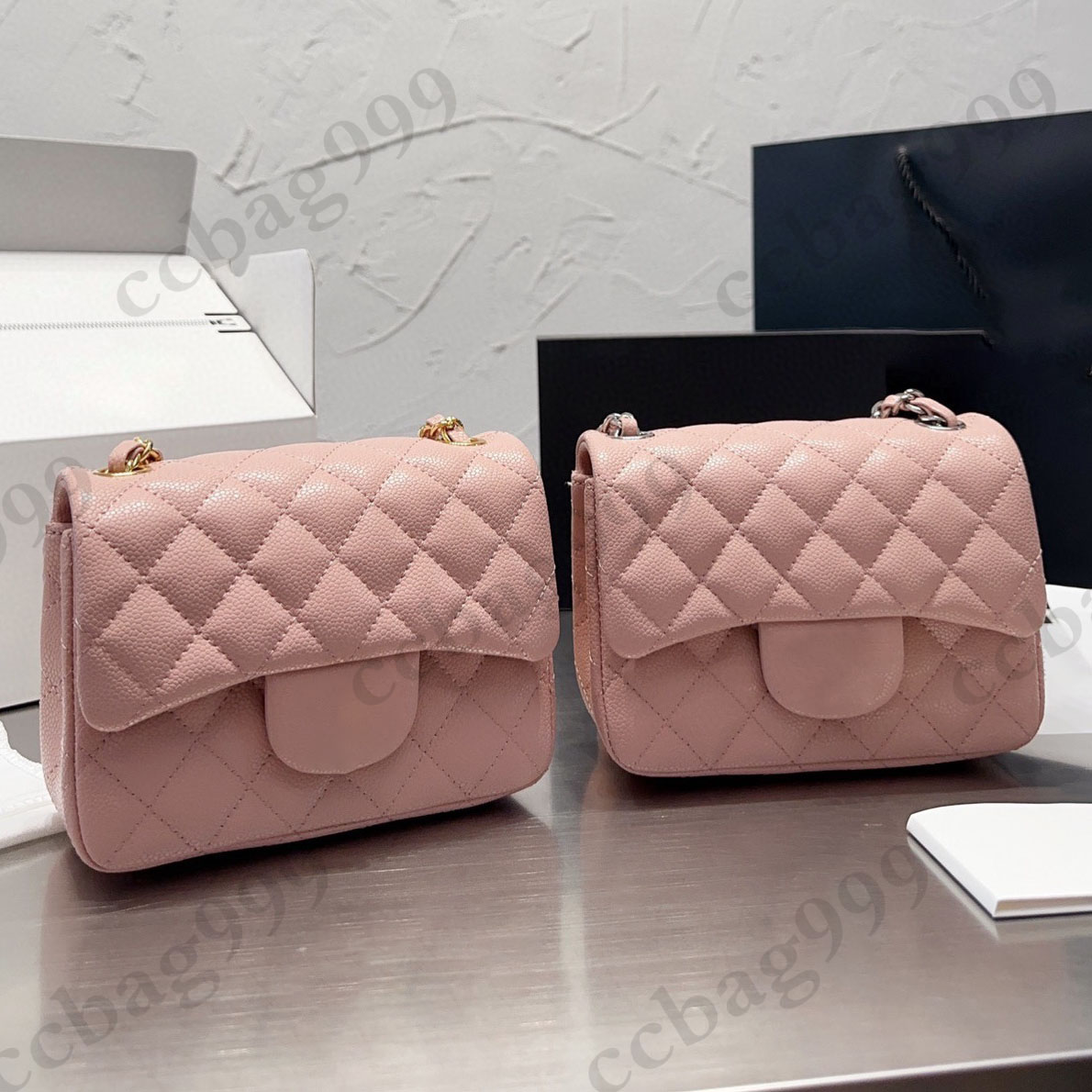 Womens Classic Mini Caviar Flap Quilted Bags Vintage Calfskin Gold/Silver Metal Hardware Chain Crossbody Purses Designer Luxury Handbags Shoulders Wallets 17CM, Box
Womens Classic Mini Caviar Flap Quilted Bags Vintage Calfskin Gold/Silver Metal Hardware Chain Crossbody Purses Designer Luxury Handbags Shoulders Wallets 17CM, Box