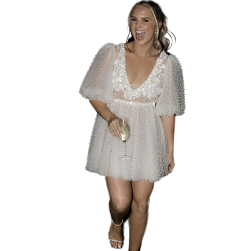 Pearls Beaded Short A Line Wedding Dresses 2023 Lantern Half Sleeves V-Neck 3D Floral Applique Ivory Bridal Gowns Illusion Sexy Summer Beach Reception