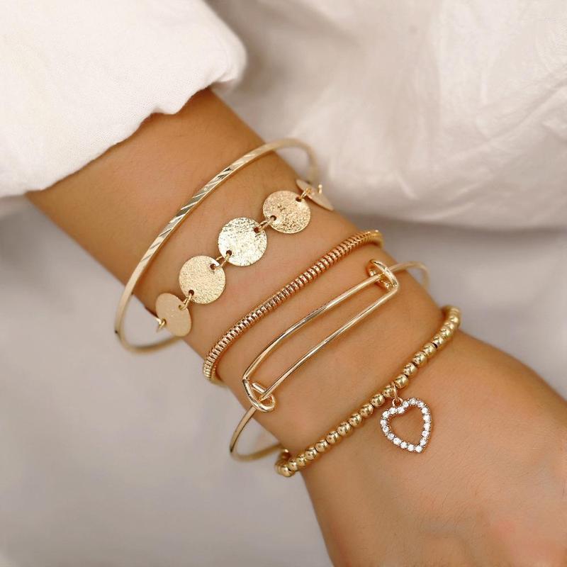 Link Bracelets Bohemian Romantic Gold Rope Chain Multilayer Bangles For Women Heart Charm Sets Jewelry Gifts
Link Bracelets Bohemian Romantic Gold Rope Chain Multilayer Bangles For Women Heart Charm Sets Jewelry Gifts