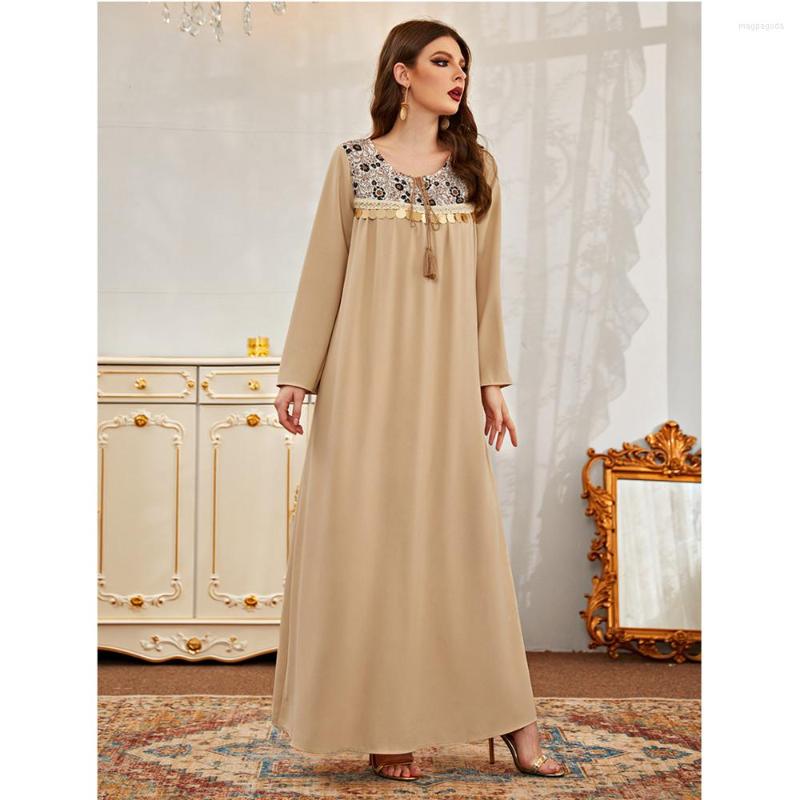 Ethnic Clothing Kaftan Embroidery Maxi Dress Women Muslim Hijab Dresses Sequins Abaya Dubai Turkey Caftan Islam Loose Party Gown
Ethnic Clothing Kaftan Embroidery Maxi Dress Women Muslim Hijab Dresses Sequins Abaya Dubai Turkey Caftan Islam Loose Party Gown