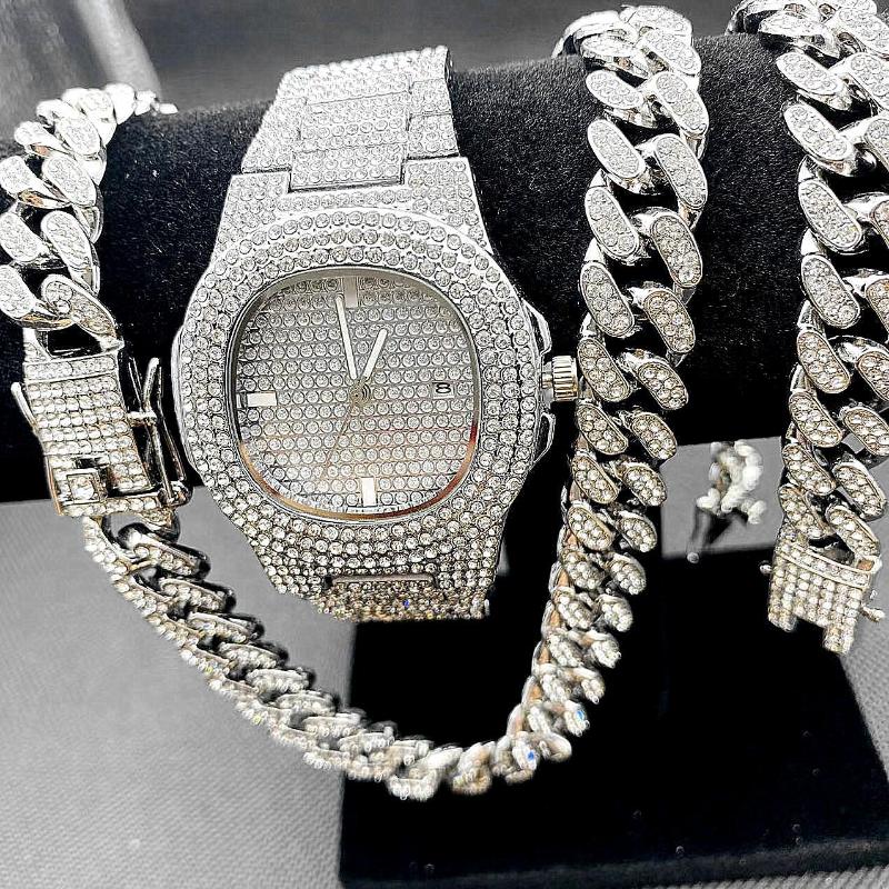Chains Luxury Iced Out Watch Necklaces Bracelet Mens Hip Hop Jewelry Set Miama Cuban Link Chain Choker Blinged Gold Watches
Chains Luxury Iced Out Watch Necklaces Bracelet Mens Hip Hop Jewelry Set Miama Cuban Link Chain Choker Blinged Gold Watches