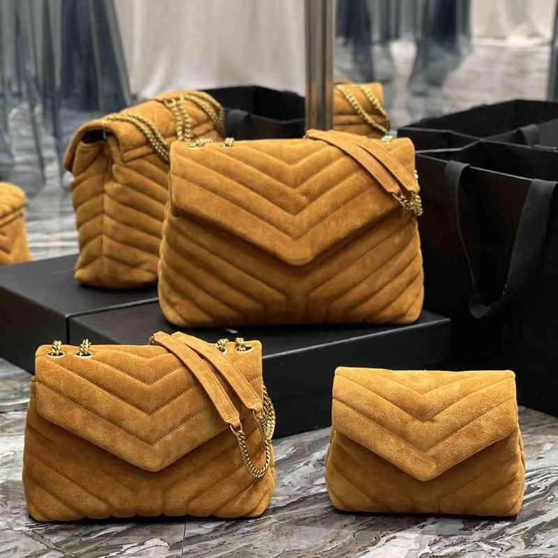 YL Shoulder Messenger Bag Quilted Matte Suede LOULOU Handle Bag Fashion Design Wallet bags Classic Recommendation
YL Shoulder Messenger Bag Quilted Matte Suede LOULOU Handle Bag Fashion Design Wallet bags Classic Recommendation