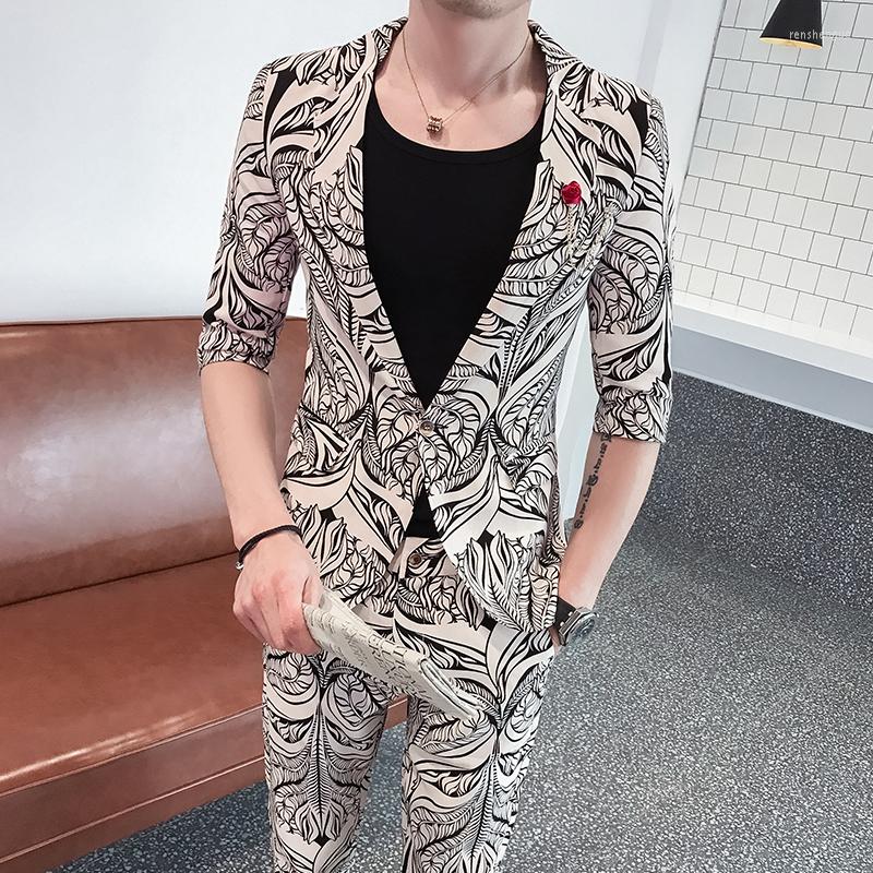 Men' Suits Mens 2 Piece Floral Printed Slim Fit Suit Men 2022 Prom Fashion Night Club Outfits Designer Traje Hombre Verano, Black
Men' Suits Mens 2 Piece Floral Printed Slim Fit Suit Men 2022 Prom Fashion Night Club Outfits Designer Traje Hombre Verano, Black