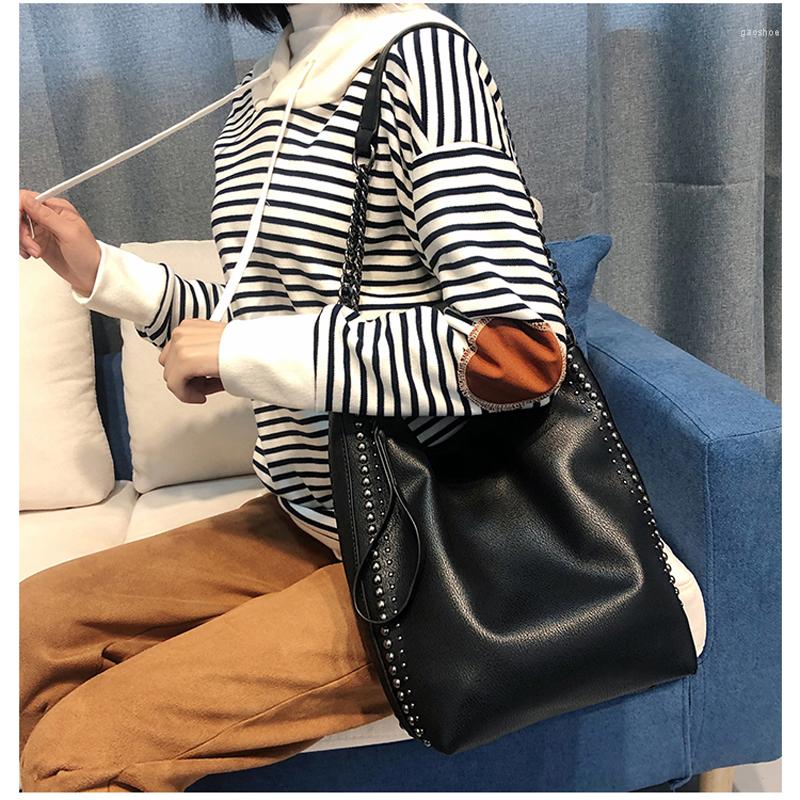 Evening Bags LYKANEFU 2022 Hobo Women's Shoulder Chain Strap Leather Soft Handbag Women Designer Handbags Large Capacity, Black
Evening Bags LYKANEFU 2022 Hobo Women's Shoulder Chain Strap Leather Soft Handbag Women Designer Handbags Large Capacity, Black