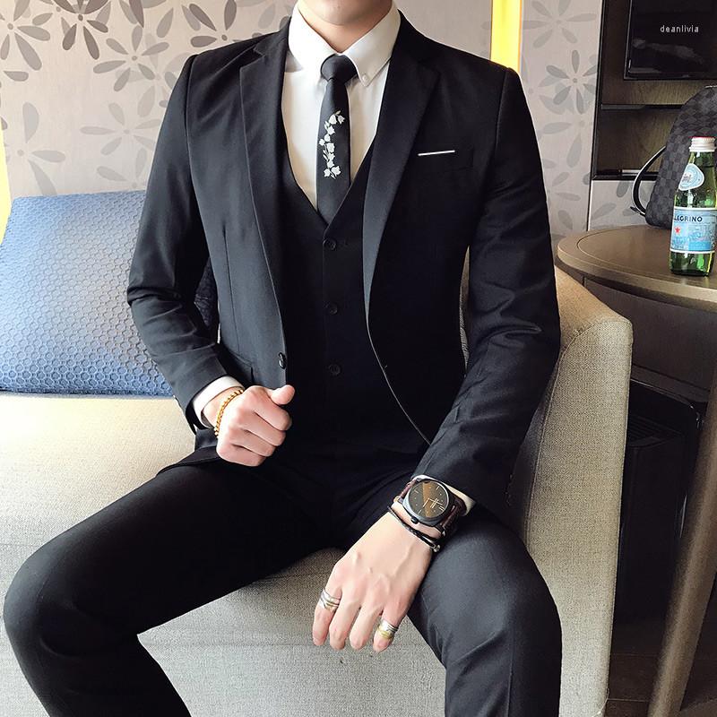 Men's Suits Quality Blackclassic Mens 3 Piece Slim Fit Work Business Strict Wedding Prom Elegant Grooms Outfit 2022, Black 
Men's Suits Quality Blackclassic Mens 3 Piece Slim Fit Work Business Strict Wedding Prom Elegant Grooms Outfit 2022, Black