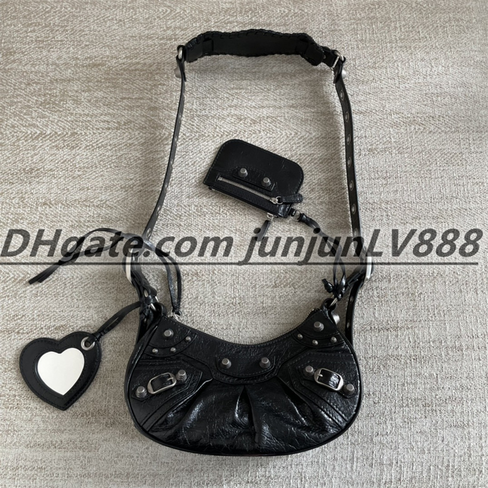 5A Top women's locomotive bag comes with true Pickup bag Fashion women's handbag Designer women's handbags shoulder strap purse, White
5A Top women's locomotive bag comes with true Pickup bag Fashion women's handbag Designer women's handbags shoulder strap purse, White