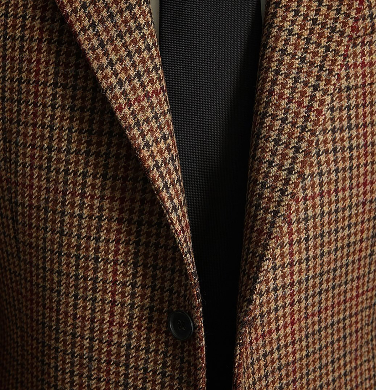 One Piece Handsome Wedding Tuxedos Men Suit Classical Style Notched Lapel Three Outer Pockets Modern Formal Customized Business Suit Back Vent Casual 