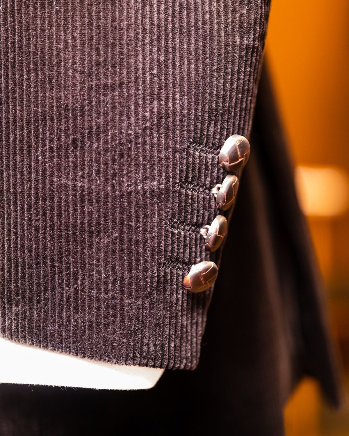 One Piece Handsome Wedding Tuxedos Men Suit Corduroy Three Outer Pockets Modern Formal Customized Business Suit Back Vent Casual Autumn