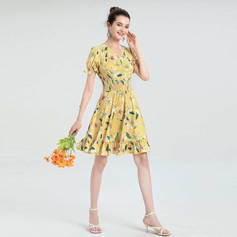 Casual Dresses Super Quality Small Fresh Women' Summer V-neck Short Sleeve Yellow Print Pull Waist Middle Women Dress
Casual Dresses Super Quality Small Fresh Women' Summer V-neck Short Sleeve Yellow Print Pull Waist Middle Women Dress