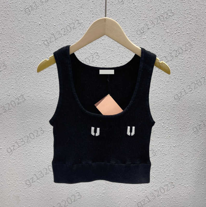Womens Tanks Camis Letter Jacquard Sleeveless Knitted Vest Tops Elastic Fabric U-neck Pullover Halter Vests Tee Fashion Brand Women Clothes 1970, 21
Womens Tanks Camis Letter Jacquard Sleeveless Knitted Vest Tops Elastic Fabric U-neck Pullover Halter Vests Tee Fashion Brand Women Clothes 1970, 21