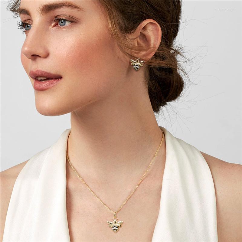 Necklace Earrings Set 2022 Top Fashion Cute Cubic Zirconia Bee Stud Charm For Women Earring, Picture shown
Necklace Earrings Set 2022 Top Fashion Cute Cubic Zirconia Bee Stud Charm For Women Earring, Picture shown
