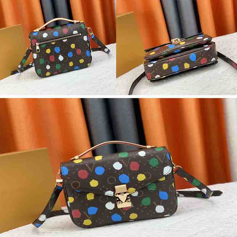 Designers Luxury Bags For Womens Louiseity 1 Viutonity Handbags LVS Crossbody Shoulder The Tote Bag multicolour Capacity Versatile 7A High Quality wallet M3TW, You can look more picture
Designers Luxury Bags For Womens Louiseity 1 Viutonity Handbags LVS Crossbody Shoulder The Tote Bag multicolour Capacity Versatile 7A High Quality wallet M3TW, You can look more picture