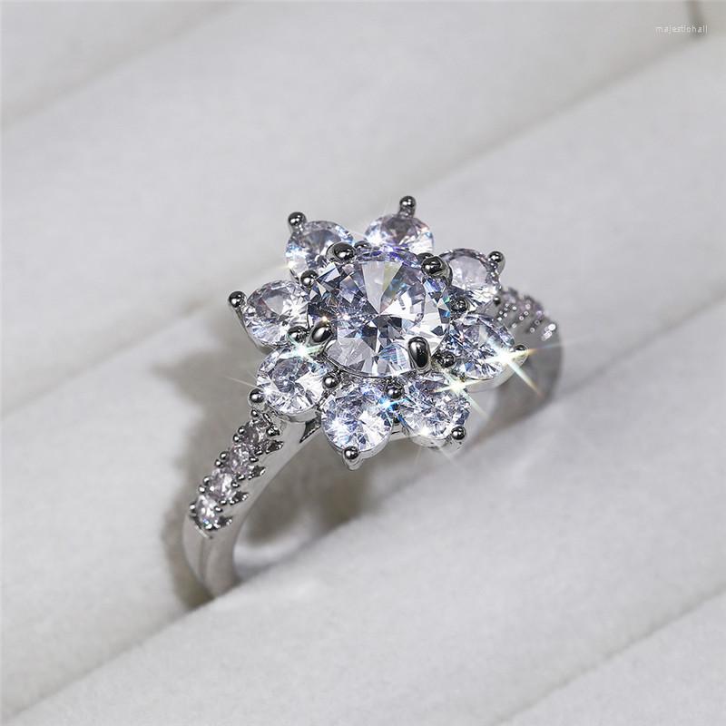 Wedding Rings CAOSHI Aesthetic Flower For Women Elegant Trendy Female Accessories With Dazzling Crystal CZ Stylish Gift Jewelry
Wedding Rings CAOSHI Aesthetic Flower For Women Elegant Trendy Female Accessories With Dazzling Crystal CZ Stylish Gift Jewelry