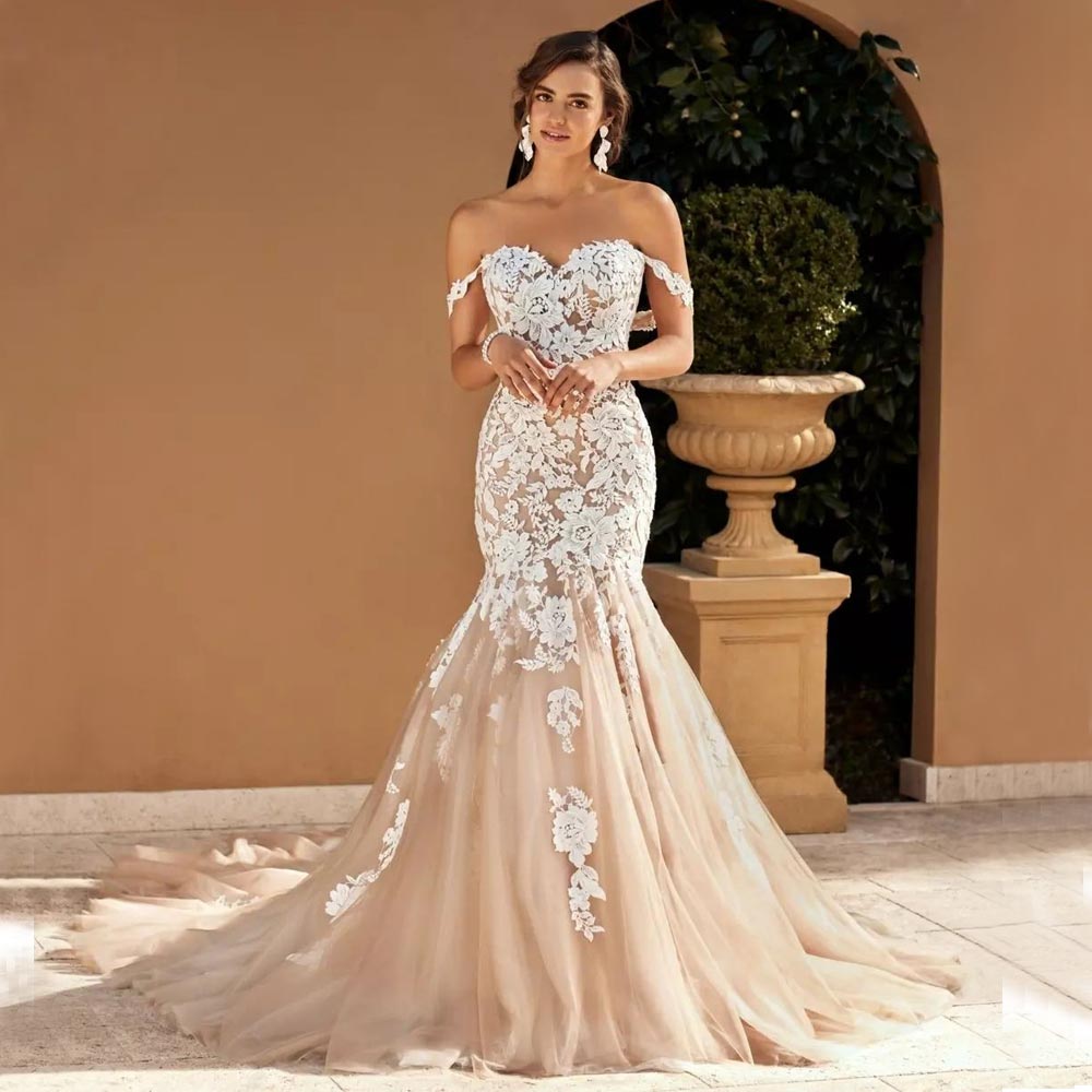 Charming Lace Wedding Dresses Appliqued Bridal Gowns Off The Shoulder Neckline Plus Size Sweep Train Tulle Vestidos De Novia