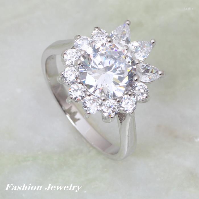 Wedding Rings Glaring Ring White Silver Color CZ Noble Flower Fow Women Size 5.5 6 6.5 7 8.5 AR069
Wedding Rings Glaring Ring White Silver Color CZ Noble Flower Fow Women Size 5.5 6 6.5 7 8.5 AR069