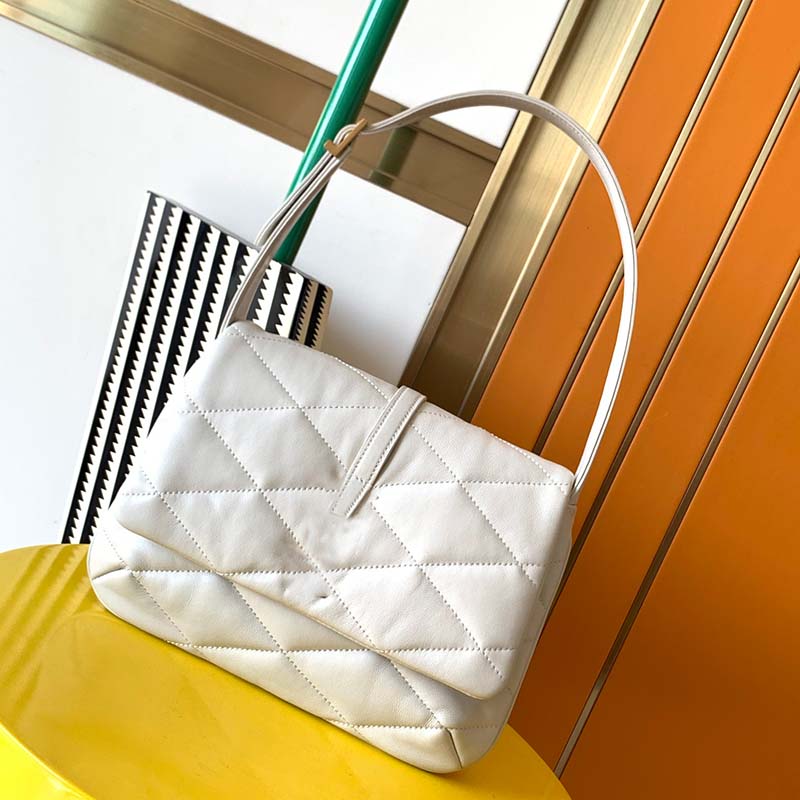 Brand designer lady the banner handbag handbags bag leather zipper quality good women crossbody luxurys designers bags women's lady messenger fashion, Black
Brand designer lady the banner handbag handbags bag leather zipper quality good women crossbody luxurys designers bags women's lady messenger fashion, Black