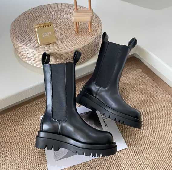 Boots Designer boots Autumn Winter new High soled mid-leg martin for men and women couples Chelsea Thin ankle boo gfjhgj23, #4
Boots Designer boots Autumn Winter new High soled mid-leg martin for men and women couples Chelsea Thin ankle boo gfjhgj23, #4