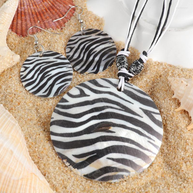 Necklace Earrings Set ZOSHI 2022 Fashion Brand Natural Shell Stripe Pendant Drop Rope Chain Jewelry For Women NE ER, Picture shown
Necklace Earrings Set ZOSHI 2022 Fashion Brand Natural Shell Stripe Pendant Drop Rope Chain Jewelry For Women NE ER, Picture shown