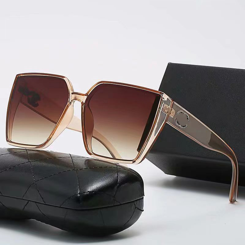 Sunglasses mens women designer sunglasses luxury Channel glasses Fashion eyewear Diamond Square Sunshade Crystal Shape Sun Full Package Glasses lunette T2201294
Sunglasses mens women designer sunglasses luxury Channel glasses Fashion eyewear Diamond Square Sunshade Crystal Shape Sun Full Package Glasses lunette T2201294