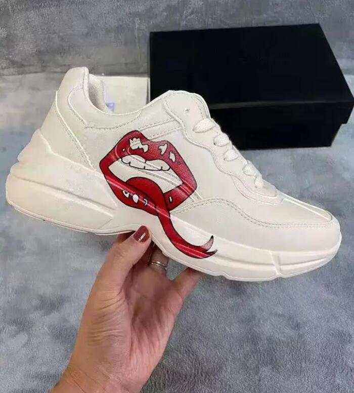 Fashion Rhyton Men's and Women's Sneakers Shoes Designers Luxurious Men Women Low Cut White Black Beige Casual Trainers 36-44
Fashion Rhyton Men's and Women's Sneakers Shoes Designers Luxurious Men Women Low Cut White Black Beige Casual Trainers 36-44