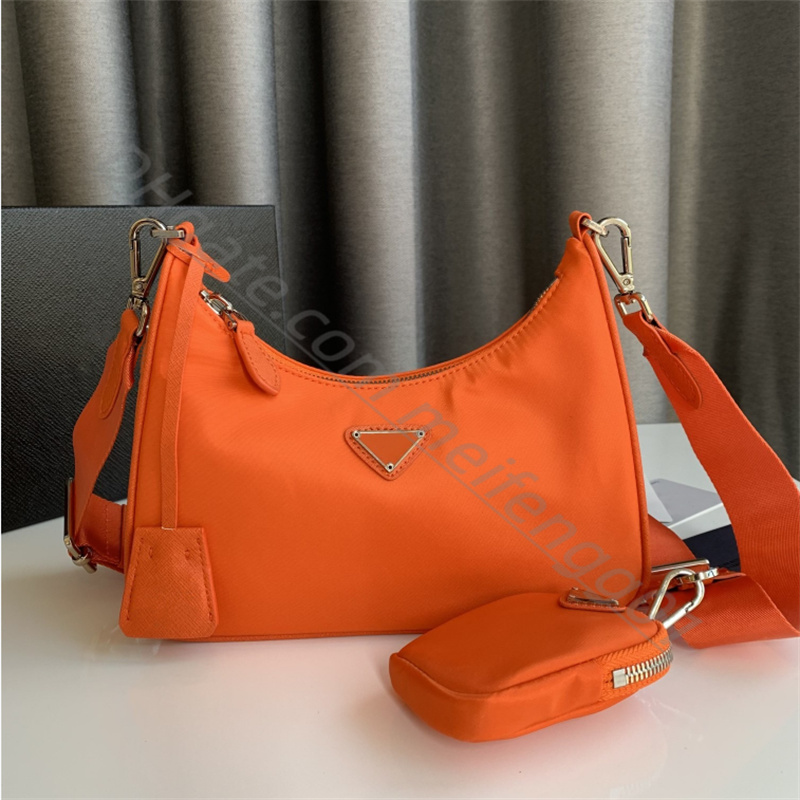 3pcs Nylon triple Re-Edition 2000 2005 Shoulder Bags man womens Luxurys Designers bags handbags hobo purses lady Totes crossbody shoulder Prad, 1-orange
3pcs Nylon triple Re-Edition 2000 2005 Shoulder Bags man womens Luxurys Designers bags handbags hobo purses lady Totes crossbody shoulder Prad, 1-orange