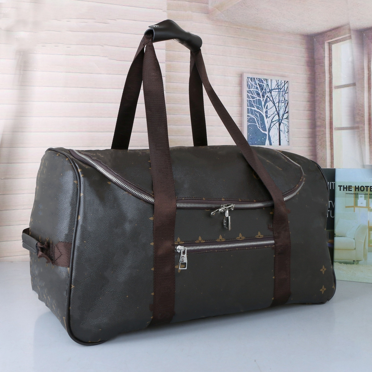 duffle bags luxury fashion Golden flowers men women highs quality travel brand designer luggage handbags With lock large capacity sport bag puff
duffle bags luxury fashion Golden flowers men women highs quality travel brand designer luggage handbags With lock large capacity sport bag puff