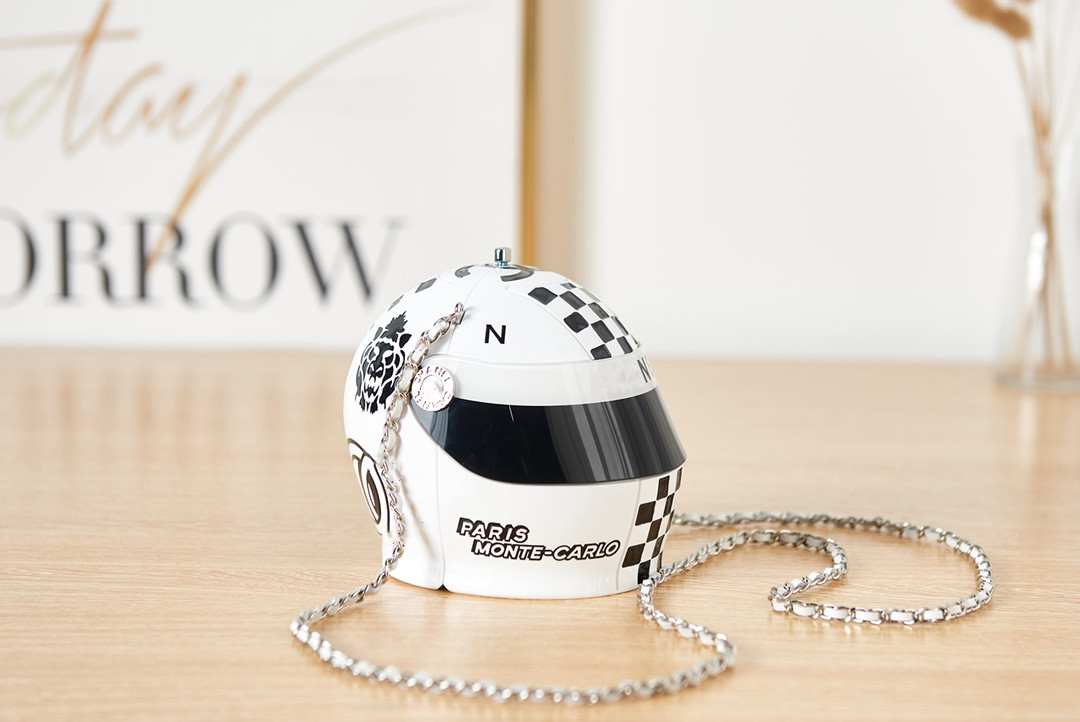 LUXURY designer coco Minaudiere bag Slot Mahine Racking Helmet bag Bauble woman crossbody mini coin purse pouch CC chain bags, Box
LUXURY designer coco Minaudiere bag Slot Mahine Racking Helmet bag Bauble woman crossbody mini coin purse pouch CC chain bags, Box