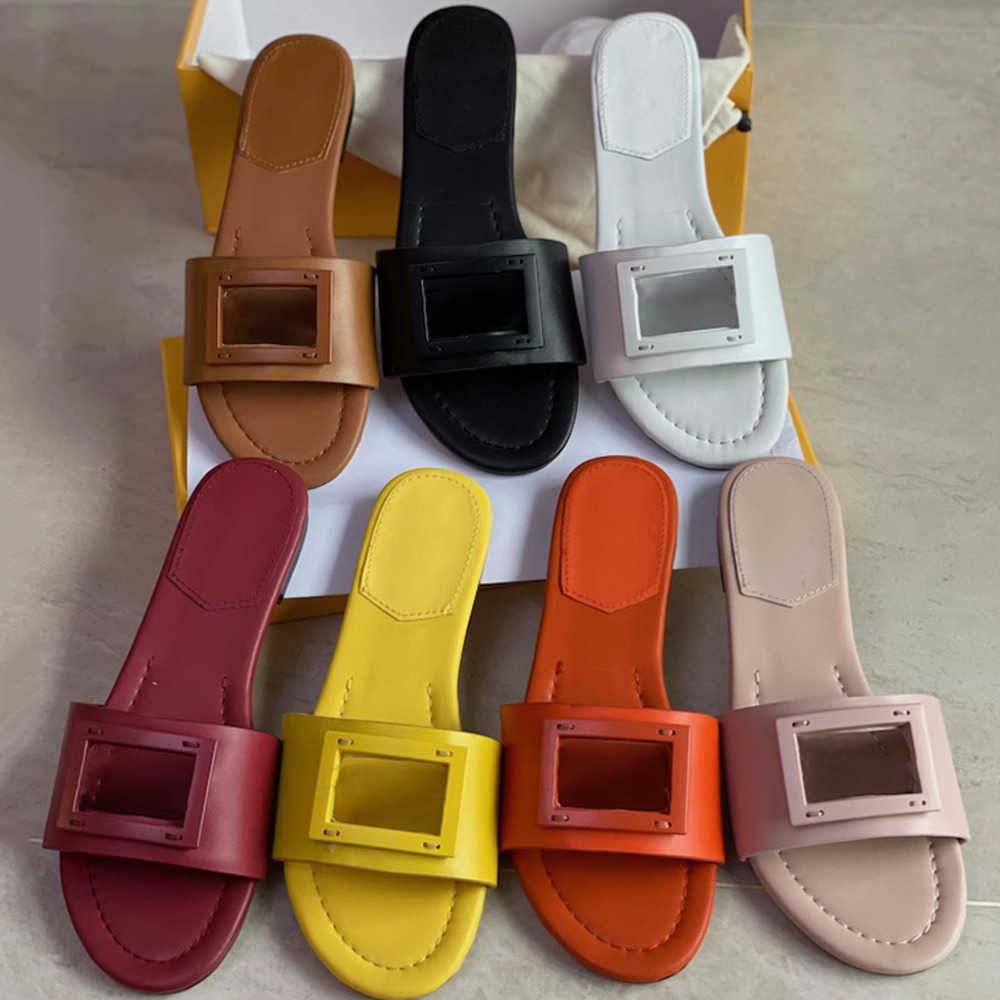 Designer Signature Slides Slippers Women Black Withe Banded Flats Sandals Leather Embellished Baguette Pattern Ladies Sexy Letter Beach Flip Flops 315, Color 1
Designer Signature Slides Slippers Women Black Withe Banded Flats Sandals Leather Embellished Baguette Pattern Ladies Sexy Letter Beach Flip Flops 315, Color 1