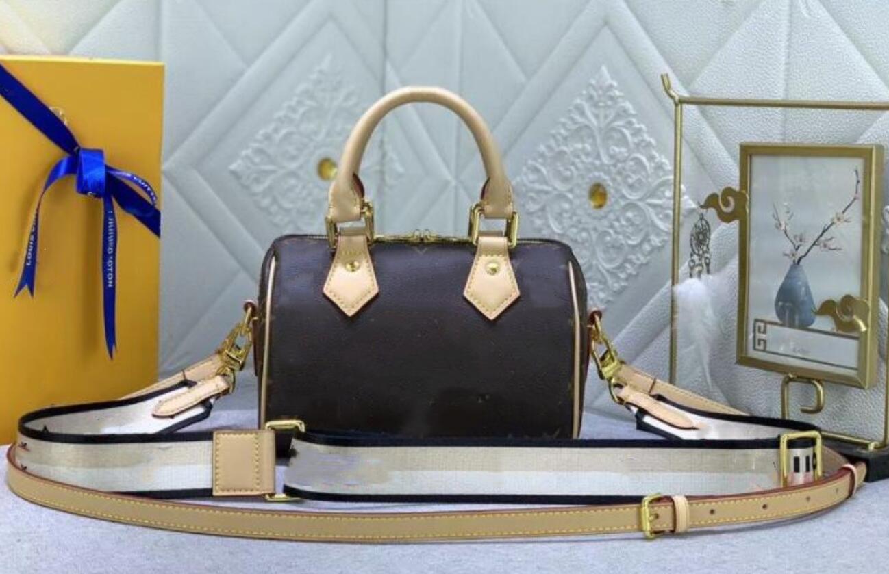 Handbags Shopping Bags Purses Fashion Women Tote Bags Genuine Leather Serial Number Date Code Dust Bag 20cm, Pink
Handbags Shopping Bags Purses Fashion Women Tote Bags Genuine Leather Serial Number Date Code Dust Bag 20cm, Pink
