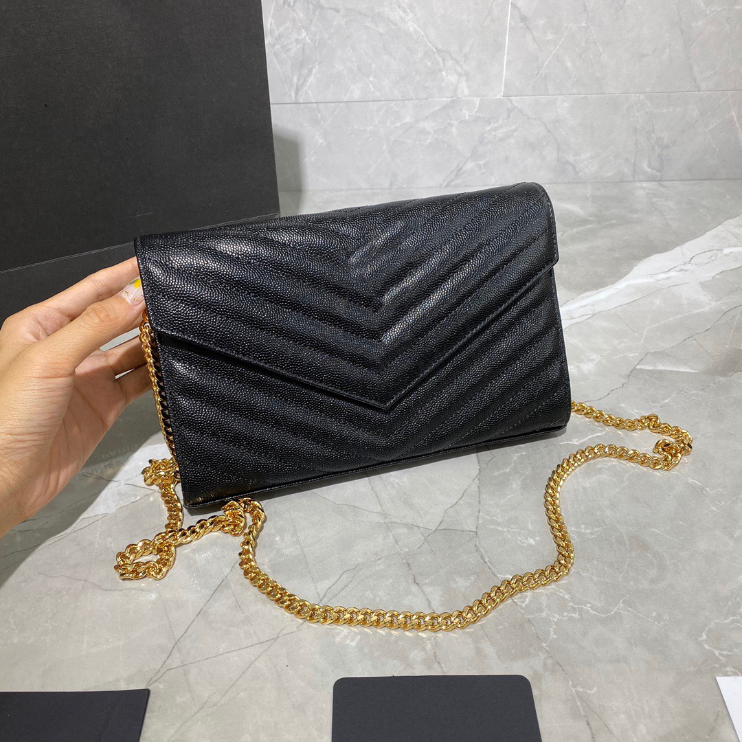 Wholesale Woman Cassandra Matelasse Chain Evening Bag Wallet In Grain de Poudre Embossed Leather With Metal-logo, Black color with gold chain 
Wholesale Woman Cassandra Matelasse Chain Evening Bag Wallet In Grain de Poudre Embossed Leather With Metal-logo, Black color with gold chain