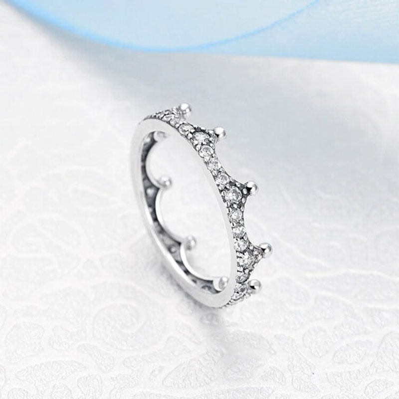 925 Sterling Silver Enchanted Crown Clear CZ Stones Ring Fit Pandora Charm Jewelry Engagement Wedding Lovers Fashion Ring For Women
925 Sterling Silver Enchanted Crown Clear CZ Stones Ring Fit Pandora Charm Jewelry Engagement Wedding Lovers Fashion Ring For Women