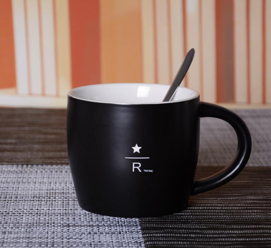 16oz Classic Starbucks Reserve matte black Mug Simple style 40 anniversary Memorial edition R letter ceramic coffee cup with lid s2661341
16oz Classic Starbucks Reserve matte black Mug Simple style 40 anniversary Memorial edition R letter ceramic coffee cup with lid s2661341