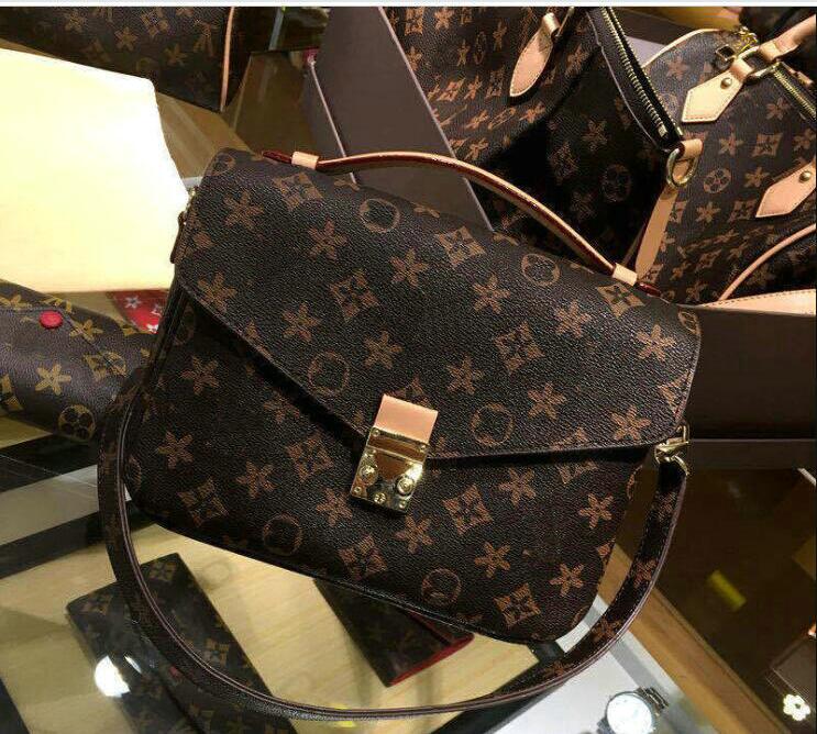 In Stocks Fashion Women Luxurys Designers Bags Handbag Women Handbags Lady Messenger Shoulder Bag Luxury Crossbody Tote Wallet With Dustbag yut, Brown/flower
In Stocks Fashion Women Luxurys Designers Bags Handbag Women Handbags Lady Messenger Shoulder Bag Luxury Crossbody Tote Wallet With Dustbag yut, Brown/flower
