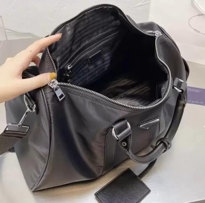 Fashion Duffle Bag High Quality Men Triple Black Nylon Travel Bags Mens Handle Lage Gentleman Business Tote With Shoulder Strap 45Cm