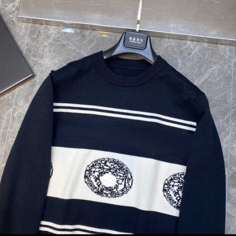 Mens Knitted Sweater Designer Sweaters American Warm Letter Embroidered Pullover Knitwear Men Women Round Neck Top, Black
Mens Knitted Sweater Designer Sweaters American Warm Letter Embroidered Pullover Knitwear Men Women Round Neck Top, Black