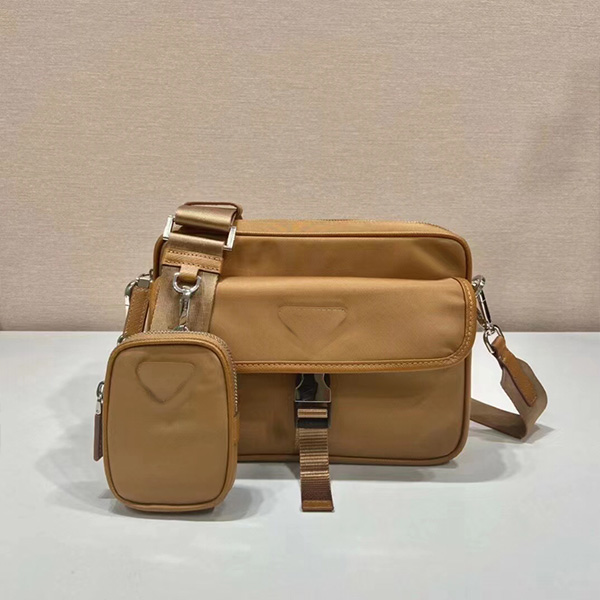 Designer Men's nylon satchel bag Triangle crossbody bags fashion Messenger shoulder postman bag black Large capacity package Clasp function purse letter p, Brown
Designer Men's nylon satchel bag Triangle crossbody bags fashion Messenger shoulder postman bag black Large capacity package Clasp function purse letter p, Brown