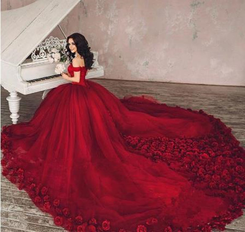 2023 Luxury Flowers Appliques Red Quinceanera Dresses Long Train Cinderella Gowns Off Shoulder Tulle Floral Sweet 16 Dress Vestido 15 Anos
