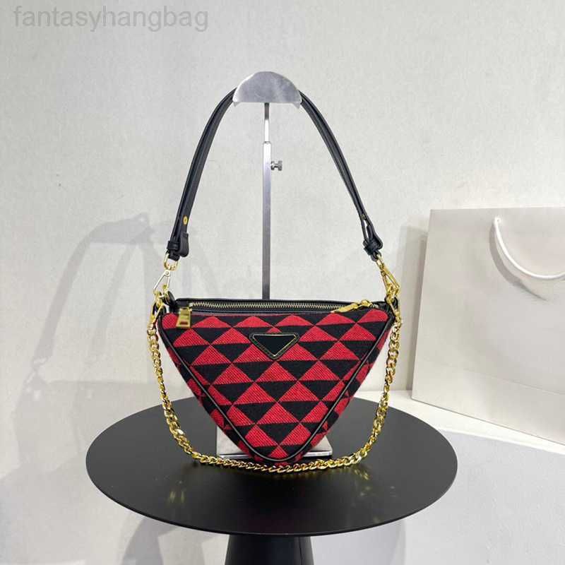 Designer Bags Hobo Underarm Tote Nylon Bag Wallet Triangle Crossbody Leather Purses Women Handbags Messenger, -black--21x28 cm
Designer Bags Hobo Underarm Tote Nylon Bag Wallet Triangle Crossbody Leather Purses Women Handbags Messenger, -black--21x28 cm